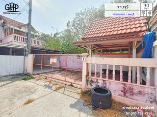 For sale 2 bed townhouse in Mueang Lop Buri, Lopburi