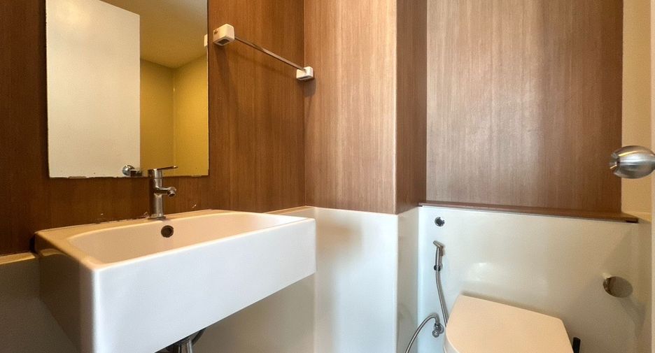 À vendre 2 chambres condo à Sathon, Bangkok