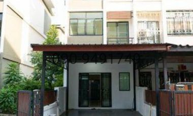 For rent 3 bedrooms townhouse in Bang Khae, Bangkok
