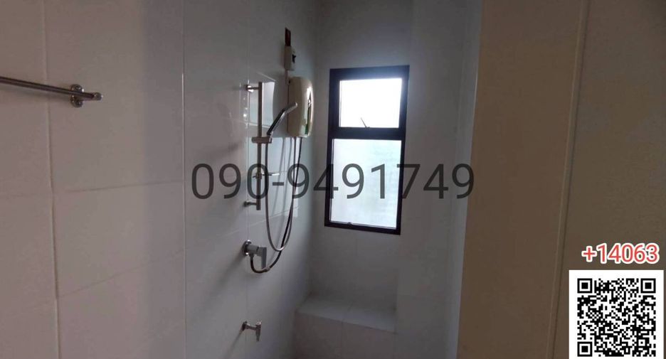For rent 3 bedrooms townhouse in Bang Khae, Bangkok