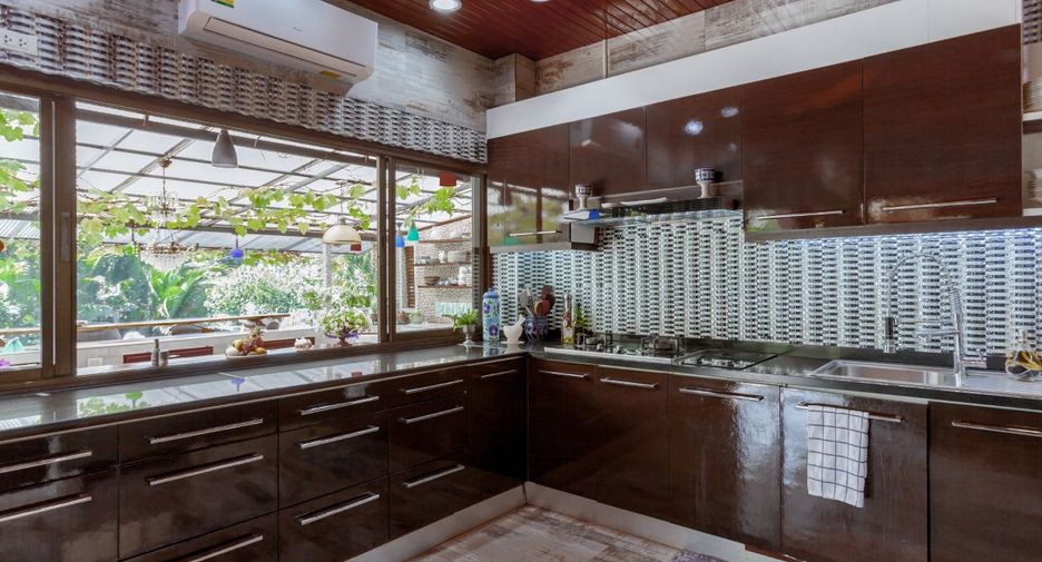 À vendre 8 chambres maison à Mueang Rayong, Rayong