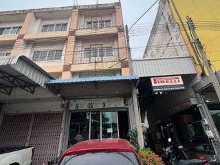 For sale retail Space in Krathum Baen, Samut Sakhon