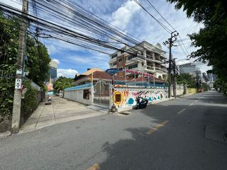 For sale 2 ベッドルーム house in Watthana, Bangkok