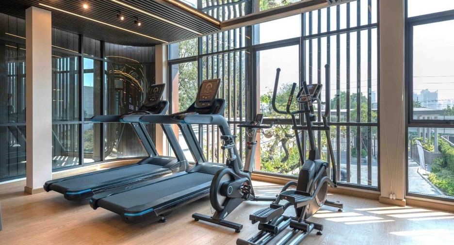 Haus zum Kauf mit 5 Zimmer in Huai Khwang, Bangkok