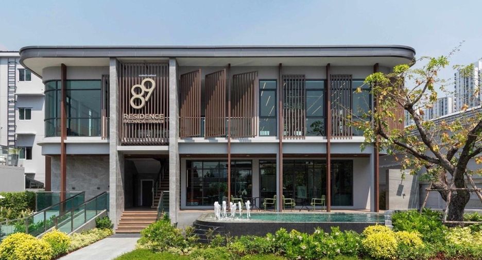 Haus zum Kauf mit 5 Zimmer in Huai Khwang, Bangkok