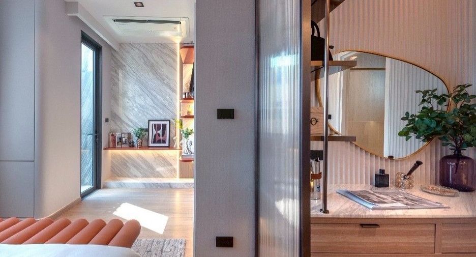 Haus zum Kauf mit 5 Zimmer in Huai Khwang, Bangkok