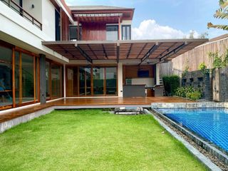 For rent そして for sale 5 ベッドルーム house in Khlong Toei, Bangkok