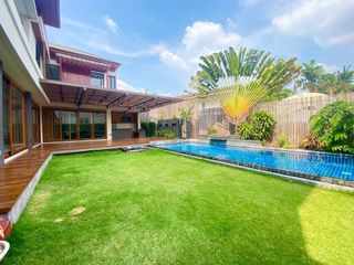 For rent そして for sale 5 ベッドルーム house in Khlong Toei, Bangkok