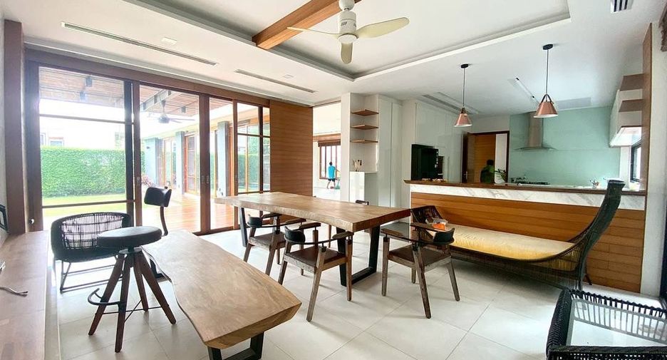 For rent and for sale 5 bedrooms house in Khlong Toei, Bangkok