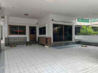 Casa adosada en alquiler de 6 habitaciones en Chatuchak, Bangkok