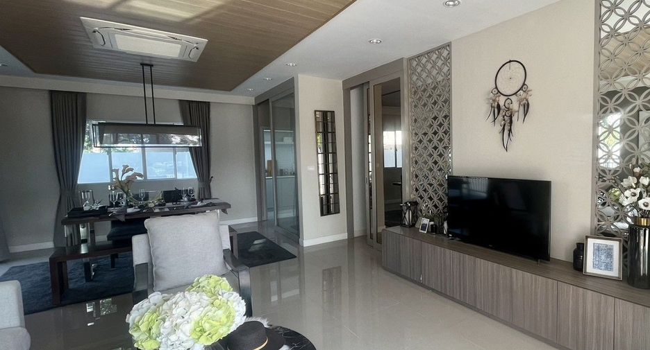 For rent 3 bedrooms house in Mueang Chiang Mai, Chiang Mai