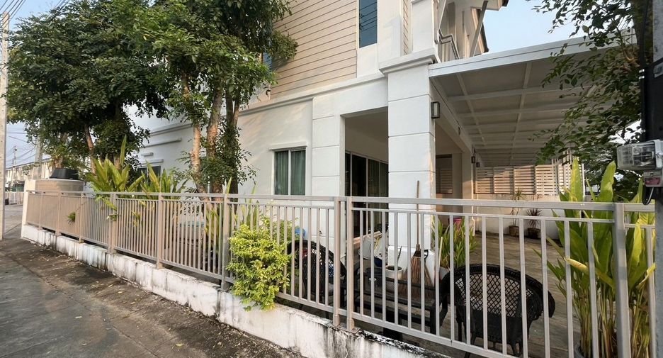 For rent 3 bedrooms house in Mueang Chiang Mai, Chiang Mai