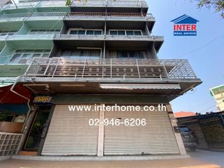 For sale 7 bed retail Space in Pom Prap Sattru Phai, Bangkok