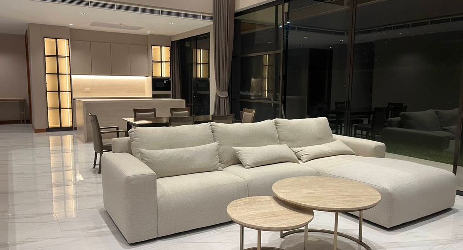 For rent and for sale 4 bedrooms house in Bang Na, Bangkok