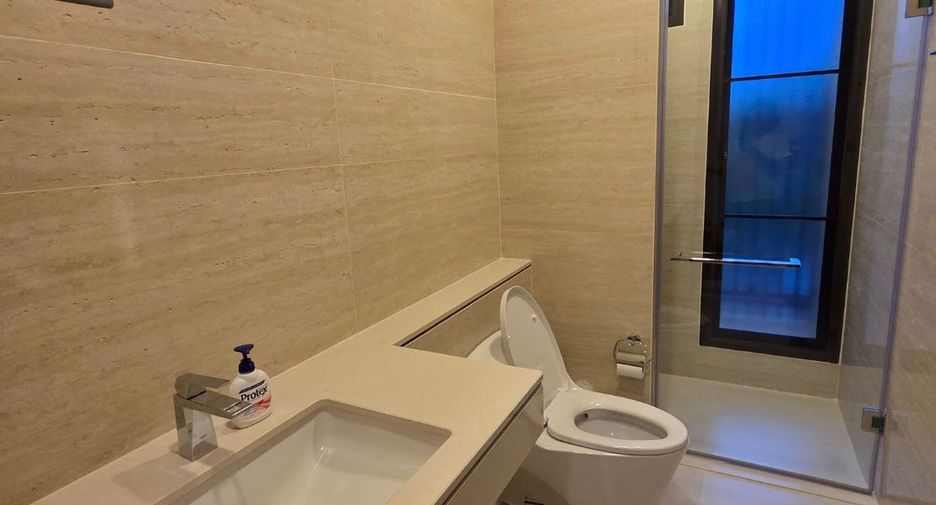 For rent and for sale 4 bedrooms house in Bang Na, Bangkok