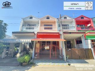 For sale 3 Beds townhouse in Sam Phran, Nakhon Pathom