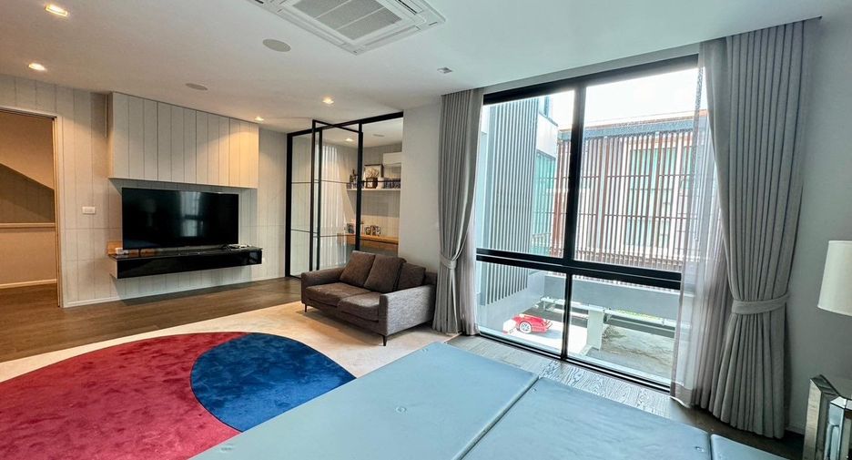 出租 和 出售 4 卧室 独立屋 在 Suan Luang, 曼谷