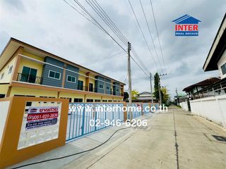 For sale 4 Beds townhouse in Krathum Baen, Samut Sakhon