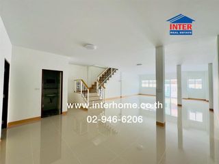 For sale 4 Beds townhouse in Krathum Baen, Samut Sakhon