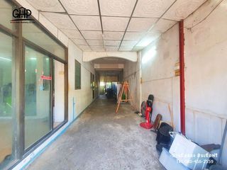 For sale 5 bed townhouse in Mueang Roi Et, Roi Et