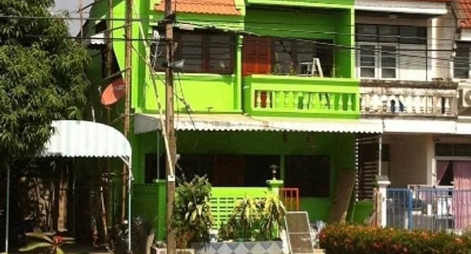 Casa adosada en venta de 2 habitaciones en Lat Phrao, Bangkok