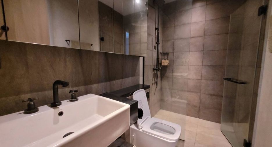 For rent 1 bed condo in Watthana, Bangkok
