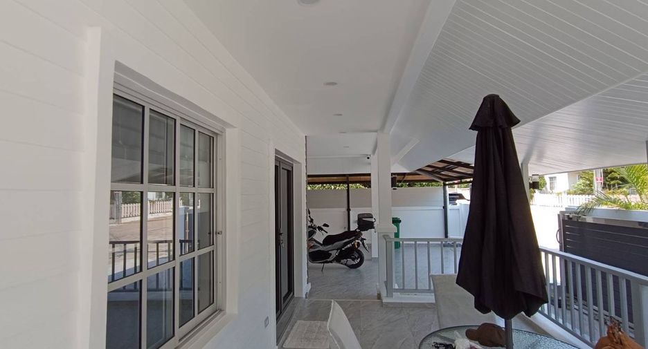 For rent and for sale 3 bedrooms villa in Bang Lamung, Chonburi