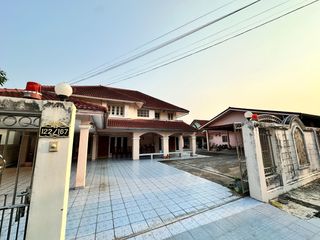 For rent そして for sale 4 Beds house in Khan Na Yao, Bangkok