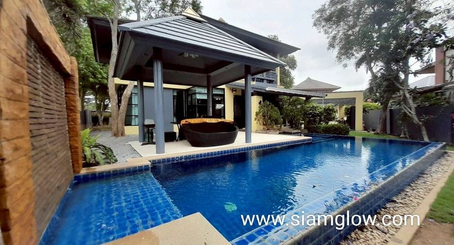 For rent and for sale 4 bedrooms villa in Bang Lamung, Chonburi