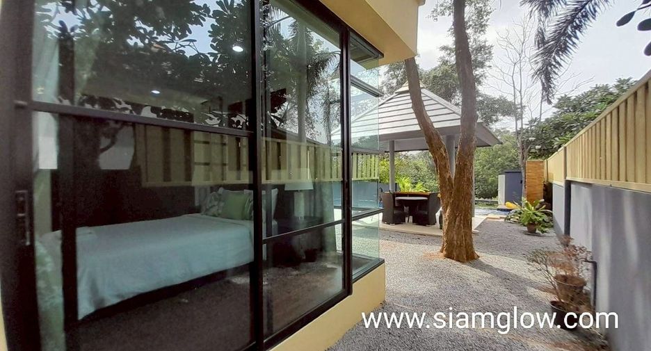 For rent and for sale 4 bedrooms villa in Bang Lamung, Chonburi