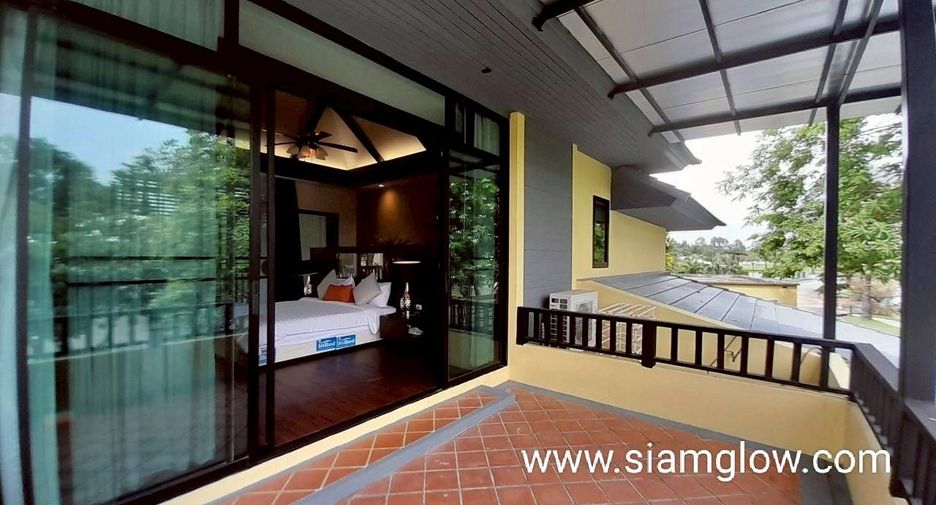 For rent and for sale 4 bedrooms villa in Bang Lamung, Chonburi