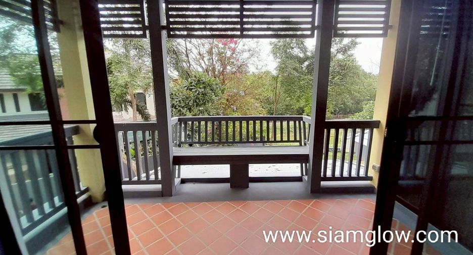 For rent and for sale 4 bedrooms villa in Bang Lamung, Chonburi