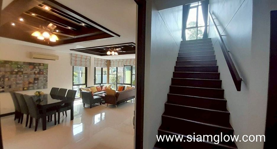 For rent and for sale 4 bedrooms villa in Bang Lamung, Chonburi