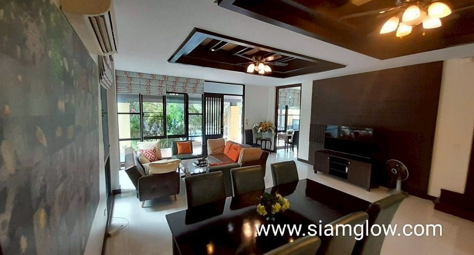 For rent and for sale 4 bedrooms villa in Bang Lamung, Chonburi