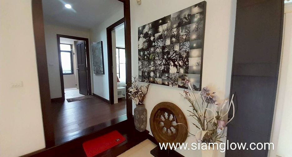 For rent and for sale 4 bedrooms villa in Bang Lamung, Chonburi
