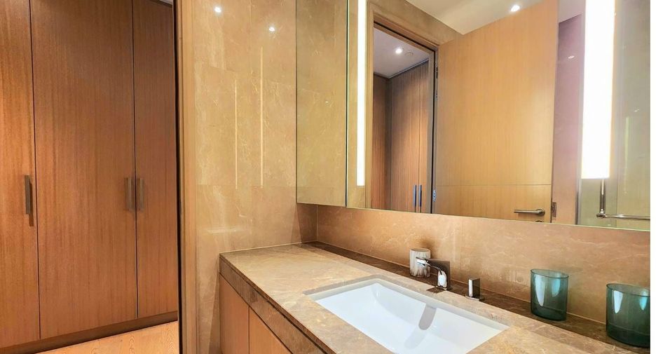 Condo en alquiler de 1 habitaciones en Khlong San, Bangkok