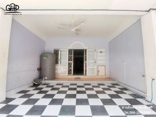 For sale 3 bed townhouse in Mueang Samut Sakhon, Samut Sakhon