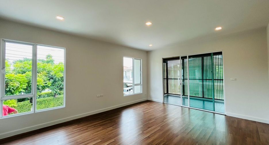 Casa en venta de 4 habitaciones en Mueang Pathum Thani, Pathum Thani
