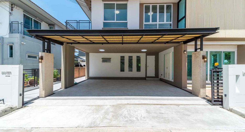 Casa en venta de 4 habitaciones en Mueang Pathum Thani, Pathum Thani