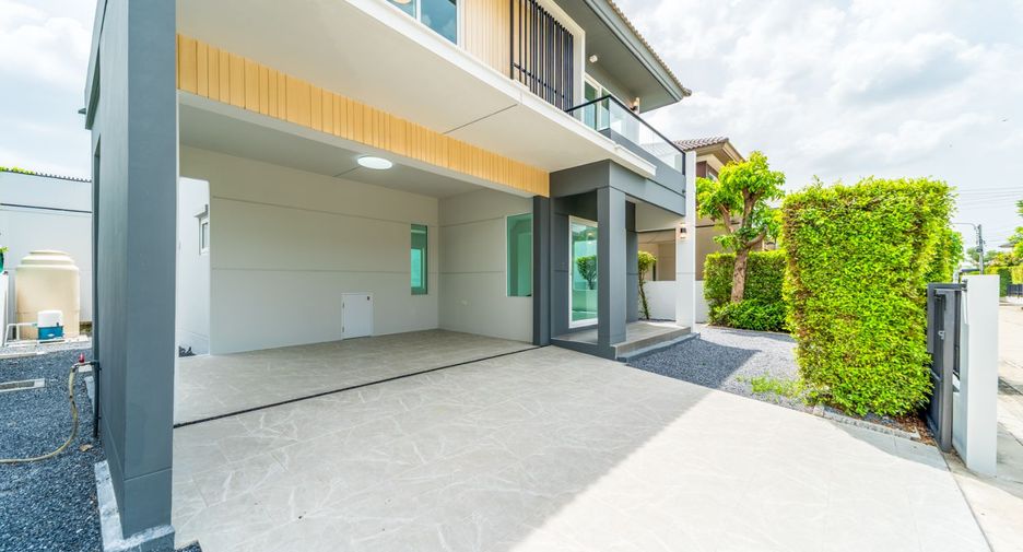For sale 3 ベッドルーム house in Bang Sao Thong, Samut Prakan