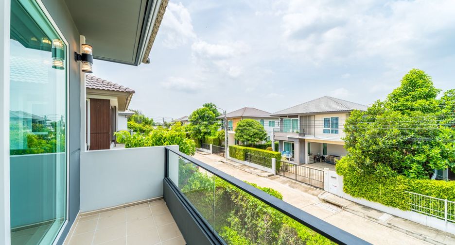 For sale 3 ベッドルーム house in Bang Sao Thong, Samut Prakan