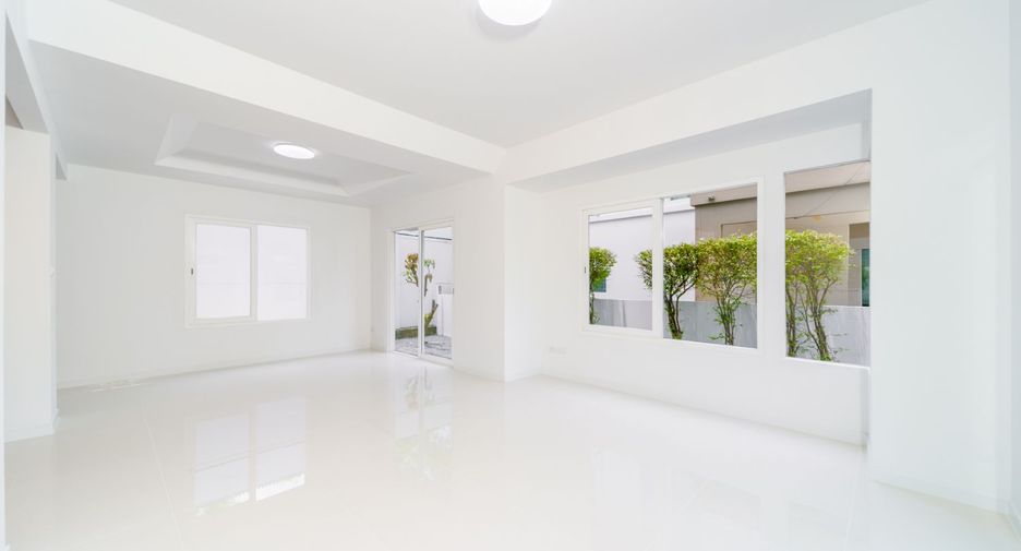 For sale 3 ベッドルーム house in Bang Sao Thong, Samut Prakan