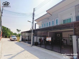For sale 3 bed townhouse in Mueang Lop Buri, Lopburi