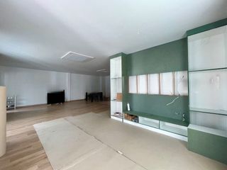 For sale 4 Beds house in Phra Khanong, Bangkok