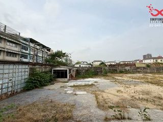 For sale land in Yan Nawa, Bangkok