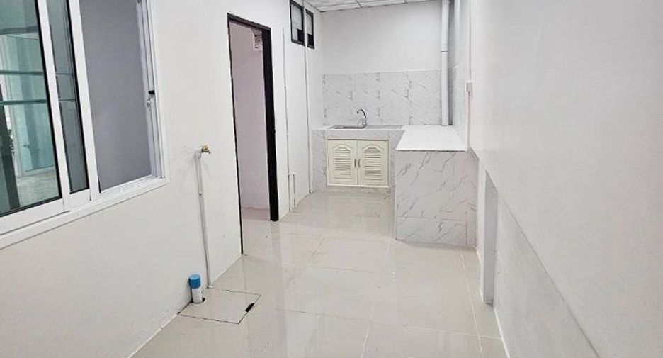 For sale 2 bedrooms townhouse in Thanyaburi, Pathum Thani