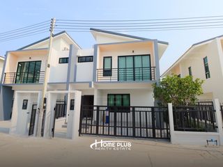 For sale 3 bedrooms house in Si Racha, Chonburi
