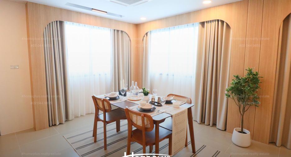 Casa en venta de 3 habitaciones en Si Racha, Chonburi