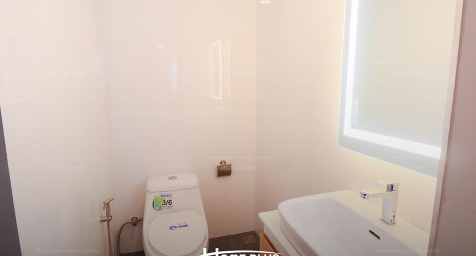 Casa en venta de 3 habitaciones en Si Racha, Chonburi