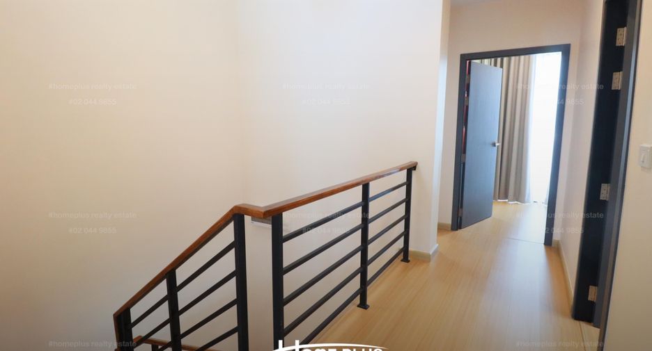 Casa en venta de 3 habitaciones en Si Racha, Chonburi
